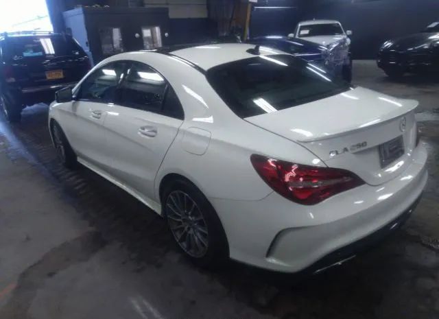 Photo 2 VIN: WDDSJ4GBXKN748688 - MERCEDES-BENZ CLA 