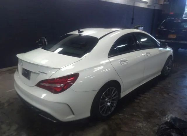 Photo 3 VIN: WDDSJ4GBXKN748688 - MERCEDES-BENZ CLA 