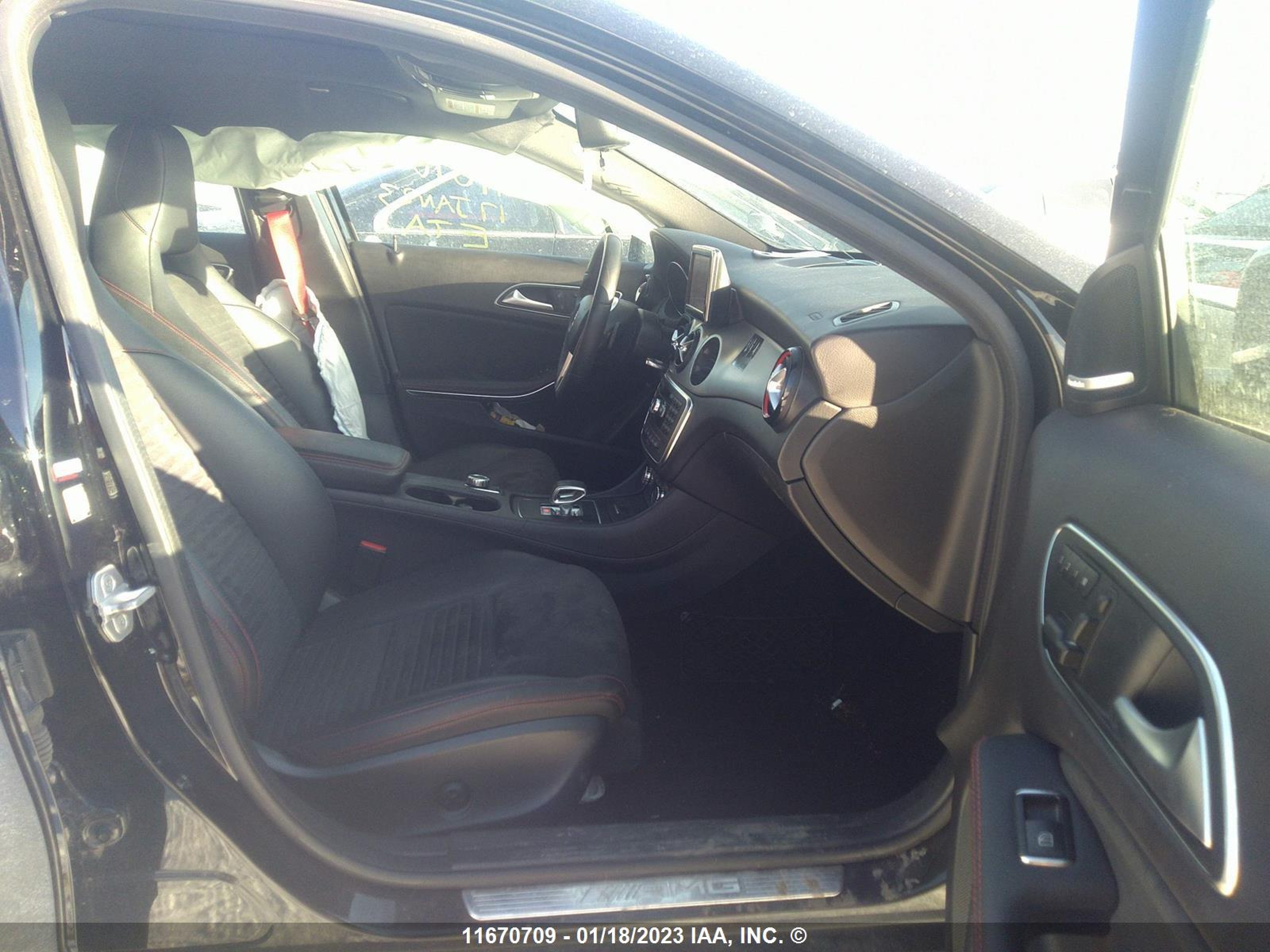 Photo 4 VIN: WDDTG5CB0FJ166837 - MERCEDES-BENZ GLA-KLASSE 