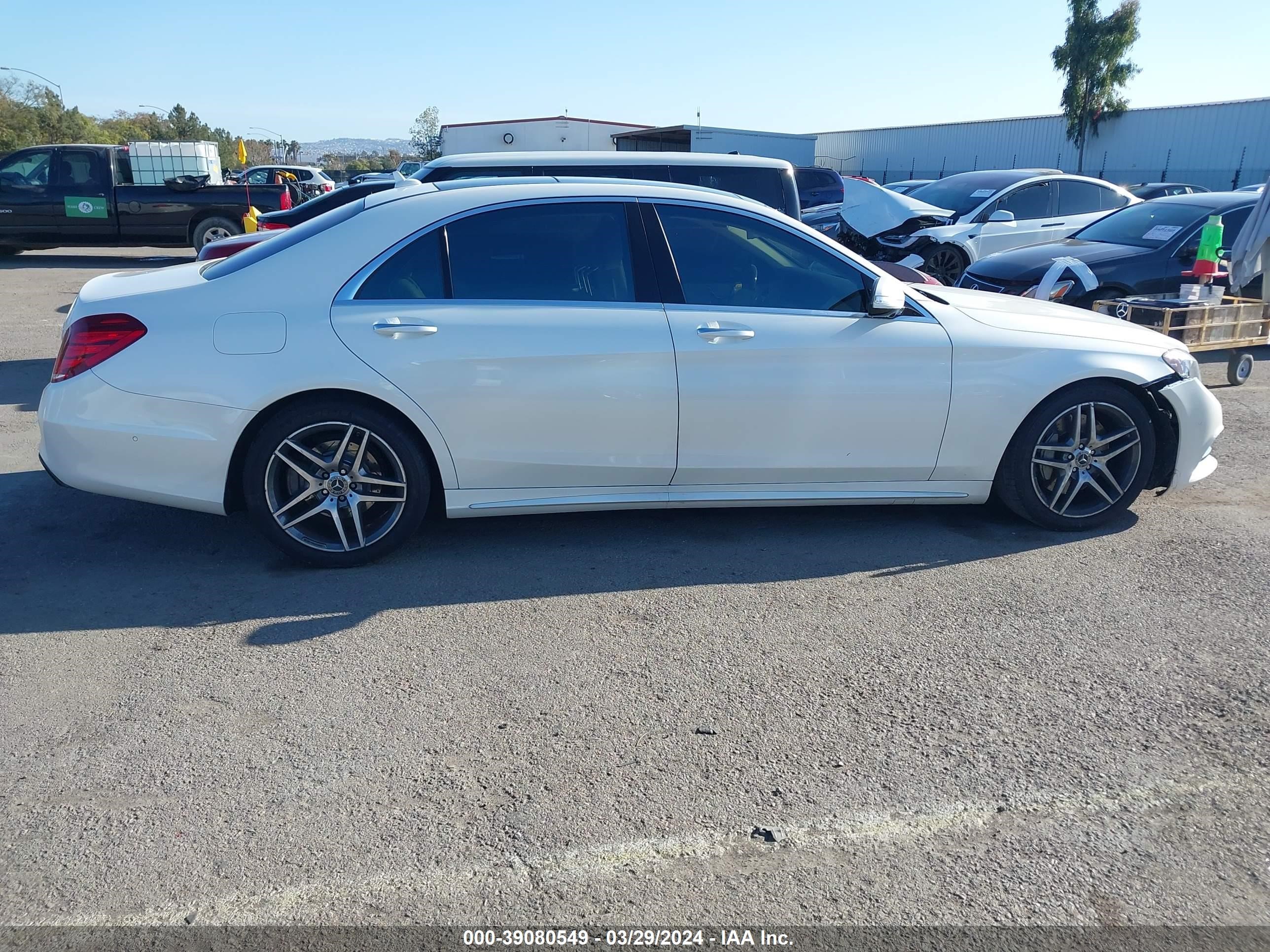 Photo 12 VIN: WDDUG8CB3HA326329 - MERCEDES-BENZ S-CLASS 