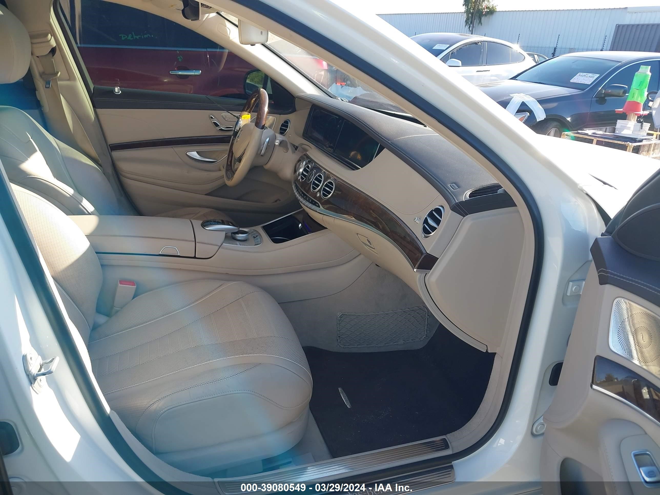 Photo 4 VIN: WDDUG8CB3HA326329 - MERCEDES-BENZ S-CLASS 