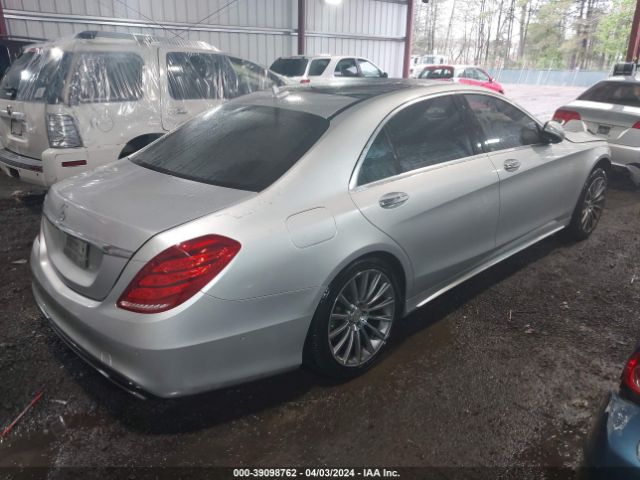 Photo 3 VIN: WDDUG8CB4FA094398 - MERCEDES-BENZ S 550 