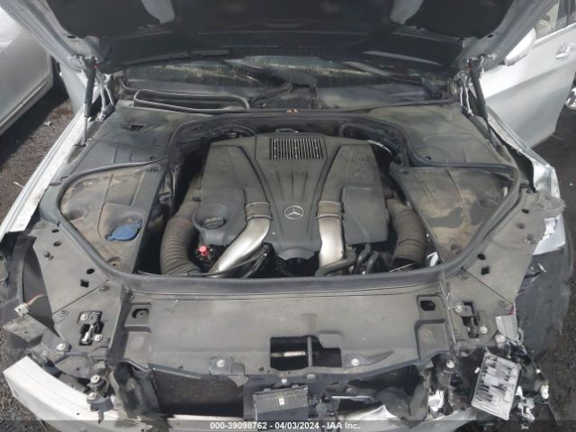 Photo 9 VIN: WDDUG8CB4FA094398 - MERCEDES-BENZ S 550 