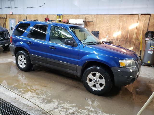 Photo 3 VIN: WDDUG8CB5FA086374 - FORD ESCAPE 