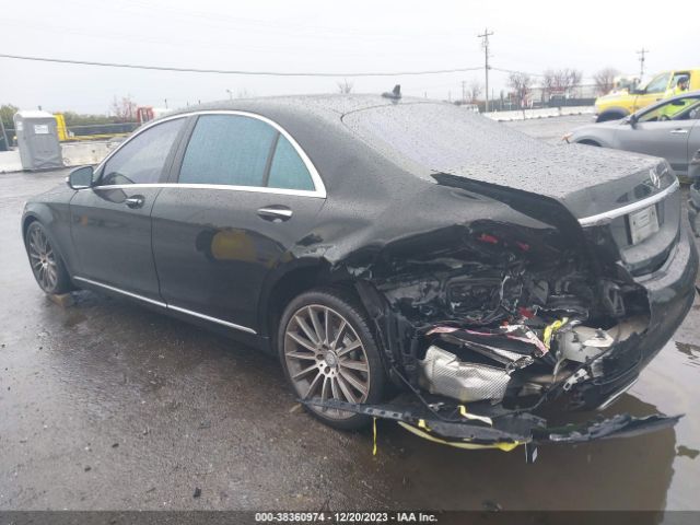 Photo 2 VIN: WDDUG8CB6FA113646 - MERCEDES-BENZ S 550 