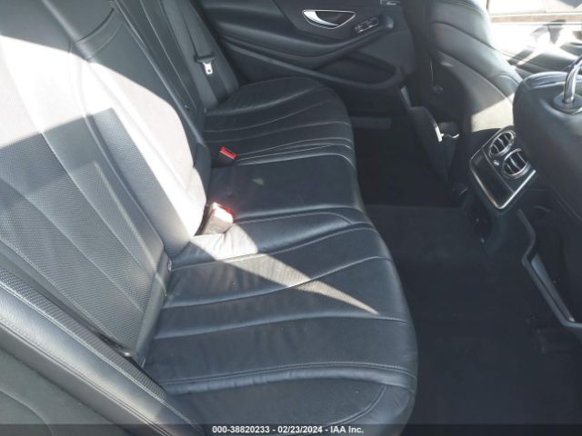 Photo 7 VIN: WDDUG8CB9FA097085 - MERCEDES-BENZ S 550 