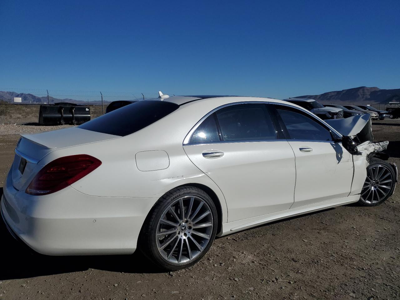 Photo 2 VIN: WDDUG8CB9HA323788 - MERCEDES-BENZ S-KLASSE 