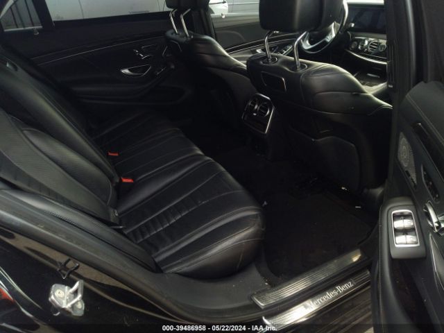 Photo 7 VIN: WDDUG8DB4KA434979 - MERCEDES-BENZ S 560 