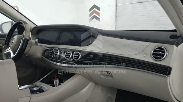 Photo 18 VIN: WDDUG8DB7KA468723 - MERCEDES-BENZ S 560 