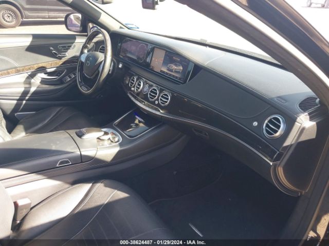 Photo 4 VIN: WDDUG8FB1FA182238 - MERCEDES-BENZ S 550 