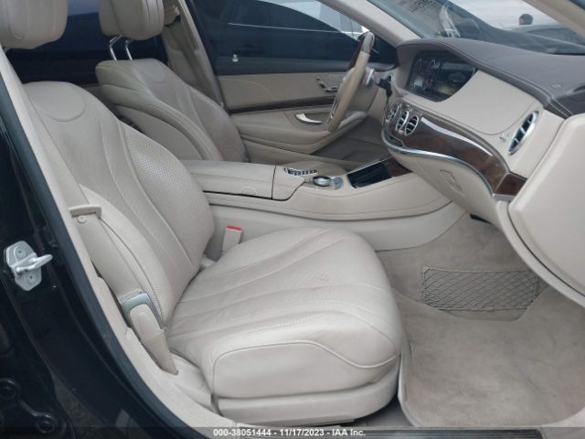 Photo 4 VIN: WDDUG8FB3EA035935 - MERCEDES-BENZ S 550 