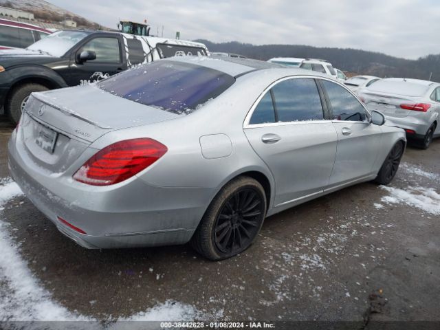 Photo 3 VIN: WDDUG8FB3FA098745 - MERCEDES-BENZ S 550 