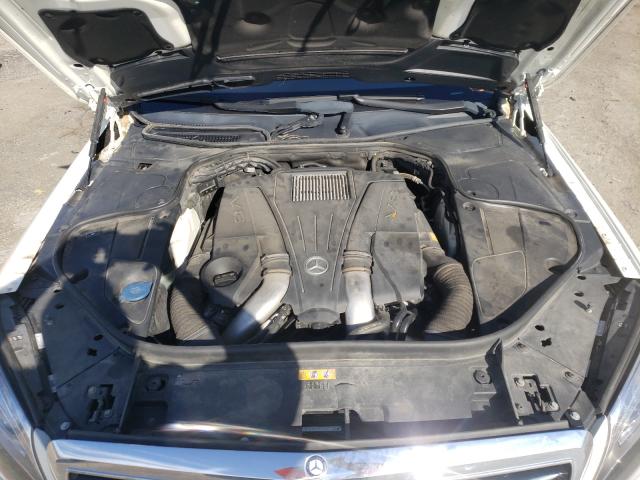 Photo 6 VIN: WDDUG8FB6FA071300 - MERCEDES-BENZ S 550 4MAT 