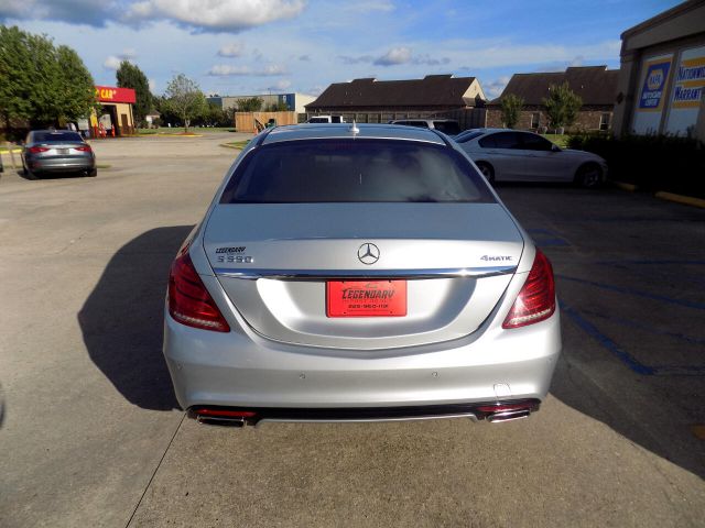 Photo 2 VIN: WDDUG8FB6HA297808 - MERCEDES-BENZ S-CLASS 