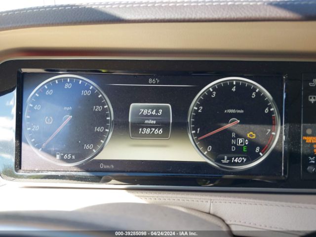 Photo 6 VIN: WDDUG8FB8EA065819 - MERCEDES-BENZ S 550 