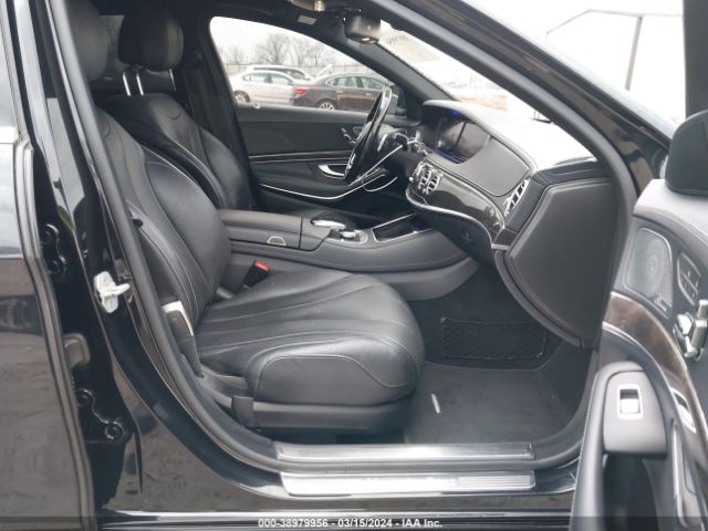 Photo 4 VIN: WDDUG8FB9GA213379 - MERCEDES-BENZ S 550 