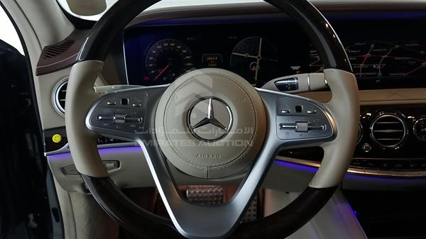 Photo 14 VIN: WDDUG8GB0JA352712 - MERCEDES-BENZ S 560 