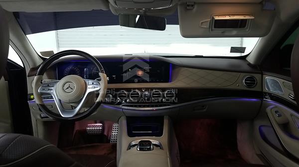 Photo 16 VIN: WDDUG8GB0JA352712 - MERCEDES-BENZ S 560 