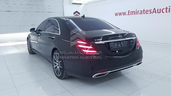 Photo 7 VIN: WDDUG8GB0JA352712 - MERCEDES-BENZ S 560 