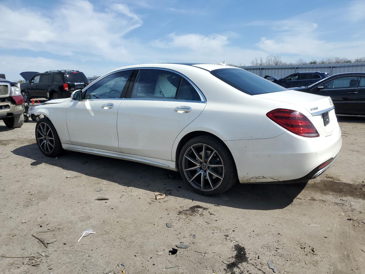 Photo 1 VIN: WDDUG8GB0KA464444 - MERCEDES-BENZ S-KLASSE 