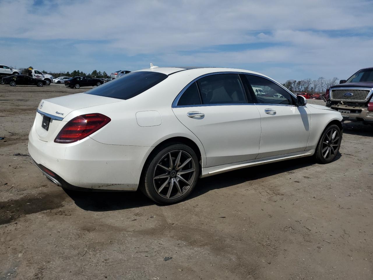 Photo 2 VIN: WDDUG8GB0KA464444 - MERCEDES-BENZ S-KLASSE 