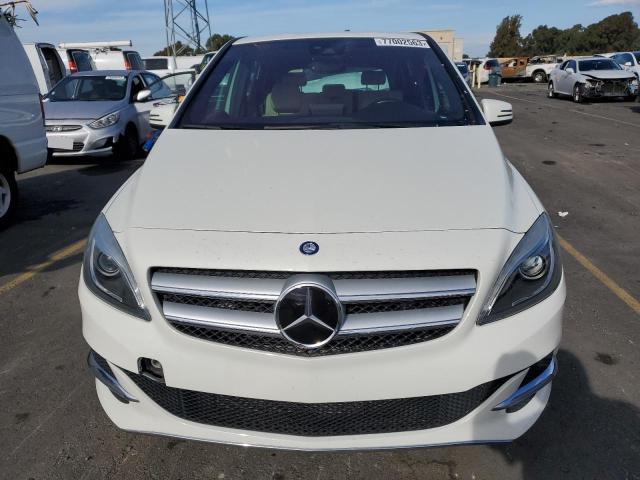 Photo 4 VIN: WDDVP9AB1FJ004623 - MERCEDES-BENZ B-CLASS 