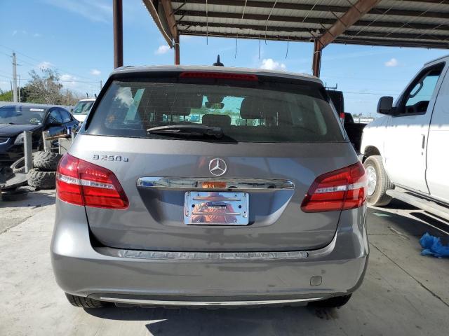 Photo 5 VIN: WDDVP9AB1GJ009676 - MERCEDES-BENZ B 250E 