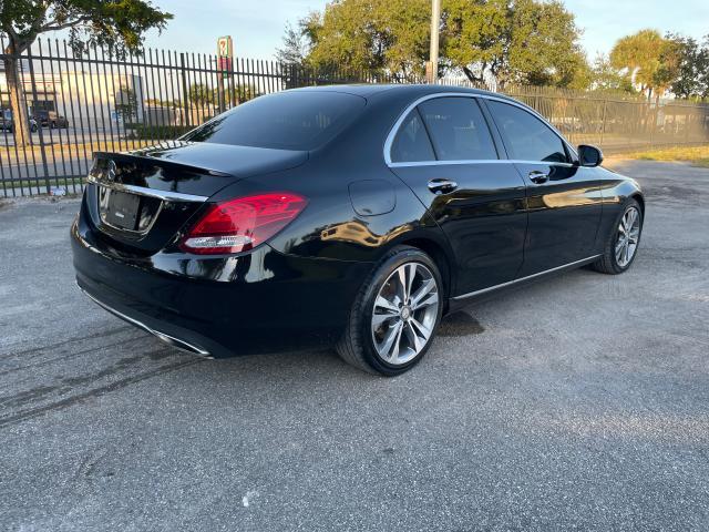 Photo 3 VIN: WDDWF4JB1HR234662 - MERCEDES-BENZ C 300 