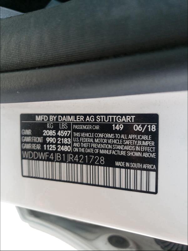 Photo 9 VIN: WDDWF4JB1JR421728 - MERCEDES-BENZ C-CLASS 