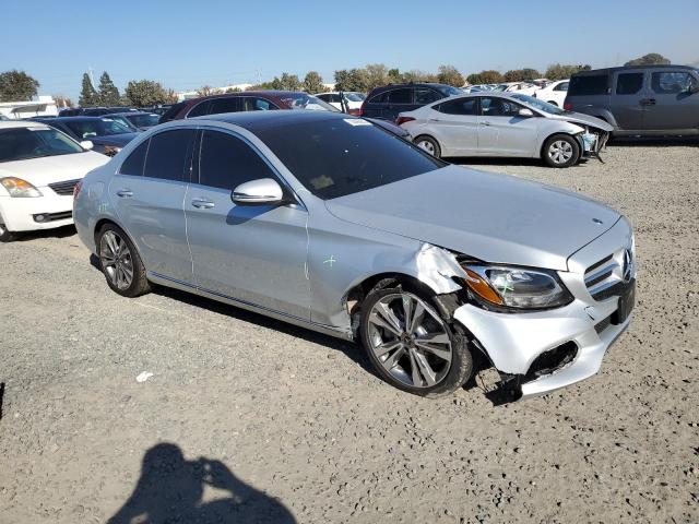 Photo 3 VIN: WDDWF4JB2JR404579 - MERCEDES-BENZ C-CLASS 