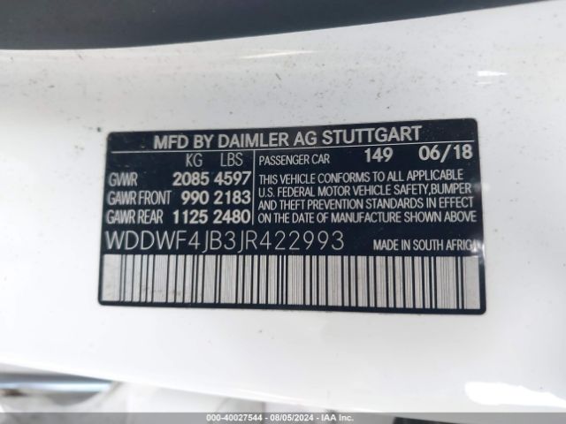 Photo 8 VIN: WDDWF4JB3JR422993 - MERCEDES-BENZ C-CLASS 