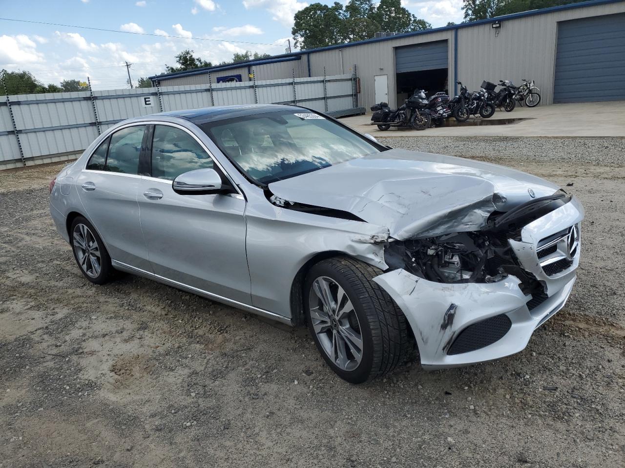 Photo 3 VIN: WDDWF4JB4JR386506 - MERCEDES-BENZ C-KLASSE 