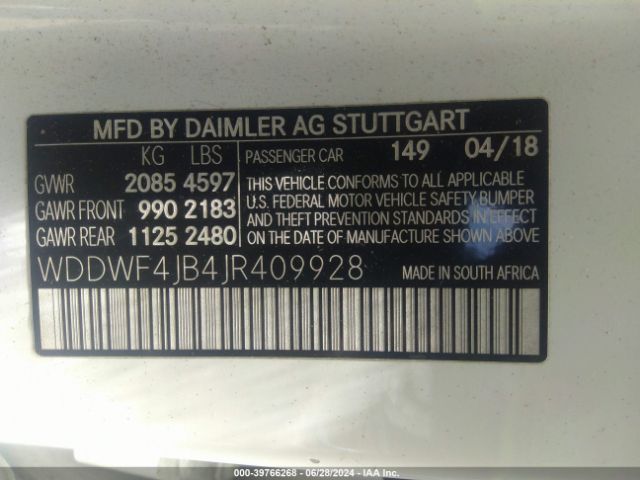 Photo 8 VIN: WDDWF4JB4JR409928 - MERCEDES-BENZ C-CLASS 