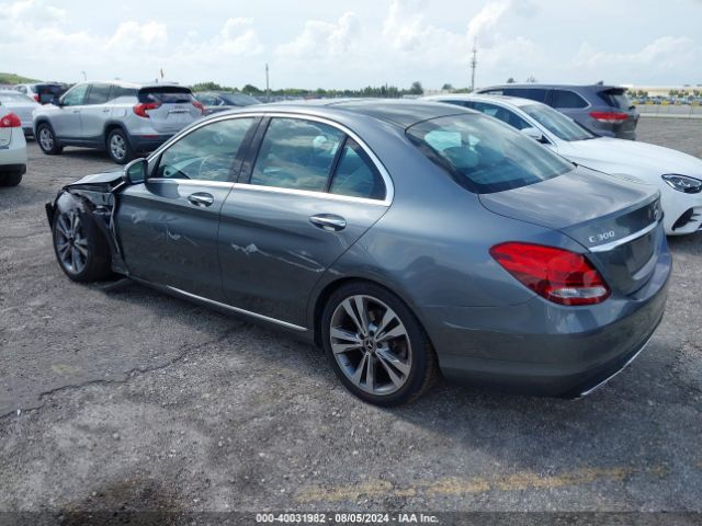 Photo 2 VIN: WDDWF4JB5JR411249 - MERCEDES-BENZ C-CLASS 