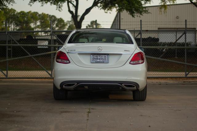 Photo 5 VIN: WDDWF4JB6JR391352 - MERCEDES-BENZ C-CLASS 