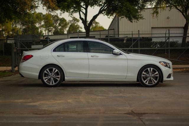 Photo 7 VIN: WDDWF4JB6JR391352 - MERCEDES-BENZ C-CLASS 