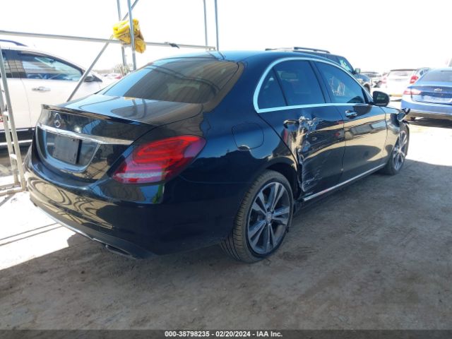 Photo 3 VIN: WDDWF4JB6JR420297 - MERCEDES-BENZ C 300 