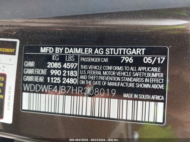 Photo 8 VIN: WDDWF4JB7HR308019 - MERCEDES-BENZ C-CLASS 