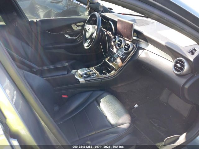 Photo 4 VIN: WDDWF4JB8JR403775 - MERCEDES-BENZ C 300 