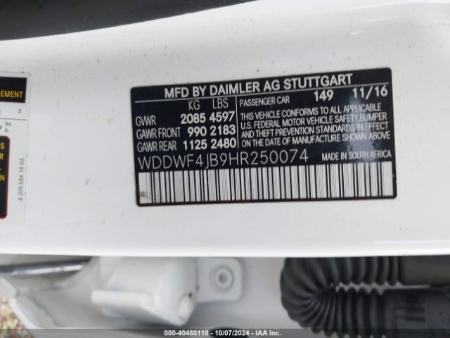 Photo 8 VIN: WDDWF4JB9HR250074 - MERCEDES-BENZ C-CLASS 