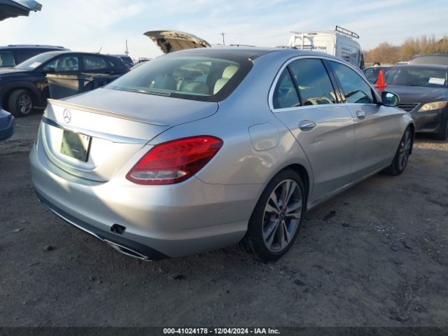 Photo 3 VIN: WDDWF4JB9JR385593 - MERCEDES-BENZ C-CLASS 