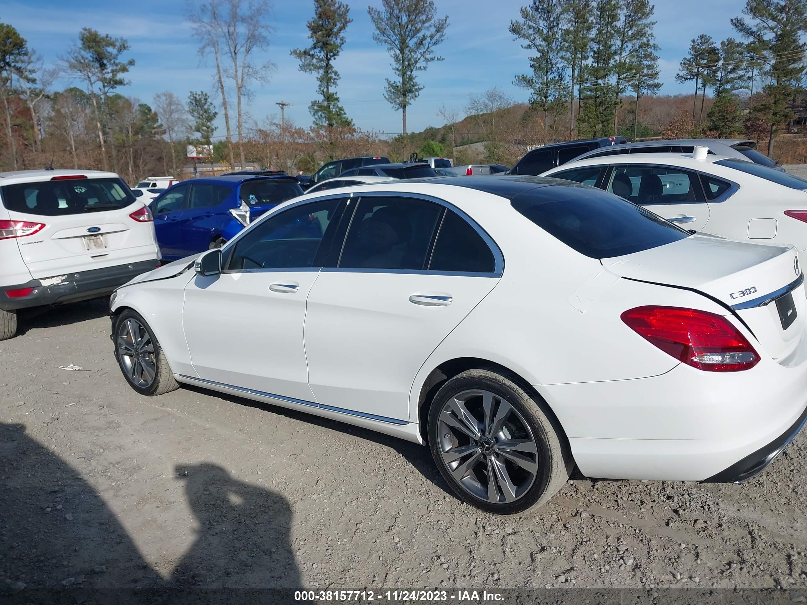 Photo 13 VIN: WDDWF4JBXJR412459 - MERCEDES-BENZ C-KLASSE 