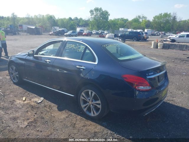 Photo 2 VIN: WDDWF4KB2GR135104 - MERCEDES-BENZ C 300 