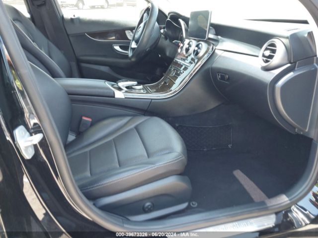 Photo 4 VIN: WDDWF4KB2GR170225 - MERCEDES-BENZ C-CLASS 