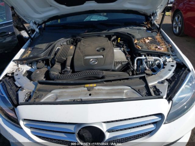 Photo 9 VIN: WDDWF4KB3JR318728 - MERCEDES-BENZ C-CLASS 