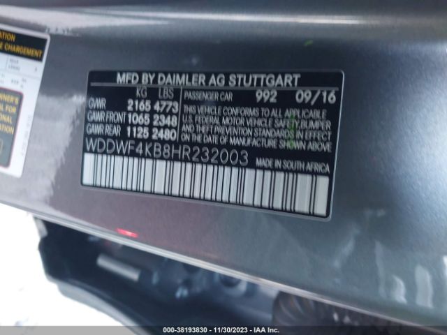 Photo 8 VIN: WDDWF4KB8HR232003 - MERCEDES-BENZ C 300 