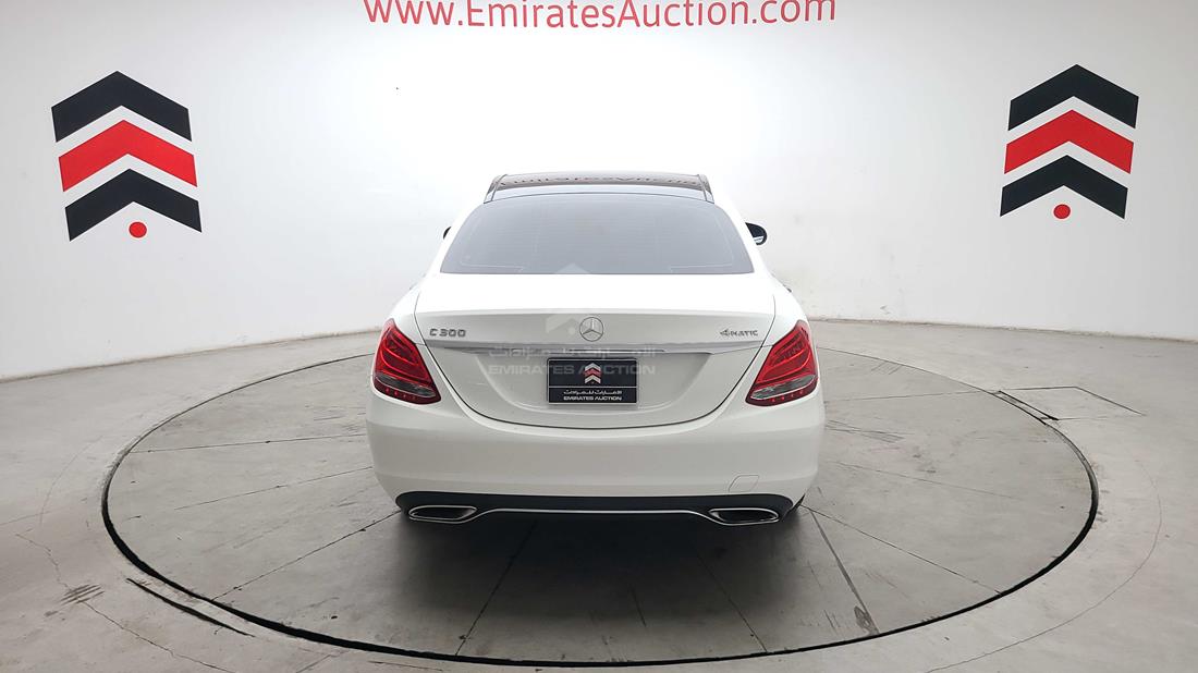 Photo 8 VIN: WDDWF4KB8JR338375 - MERCEDES C 300 