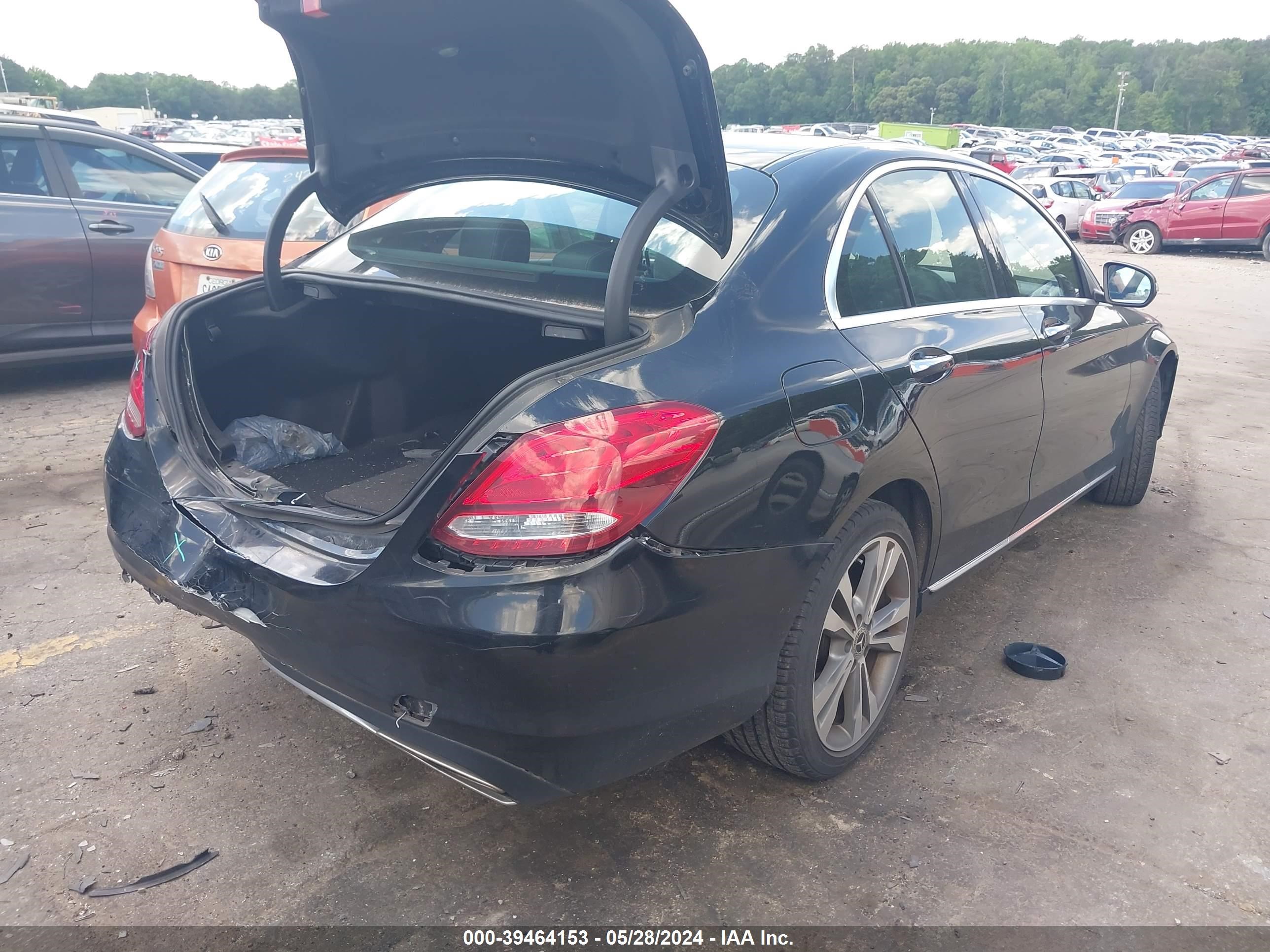 Photo 3 VIN: WDDWF4KB8JR400485 - MERCEDES-BENZ C-KLASSE 