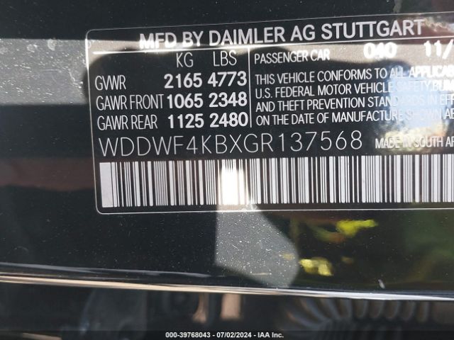 Photo 8 VIN: WDDWF4KBXGR137568 - MERCEDES-BENZ C 300 