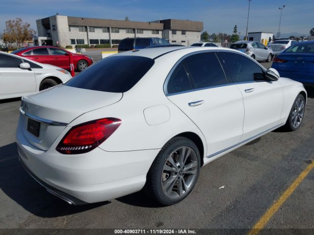 Photo 3 VIN: WDDWF8DB7KR482361 - MERCEDES-BENZ C-CLASS 